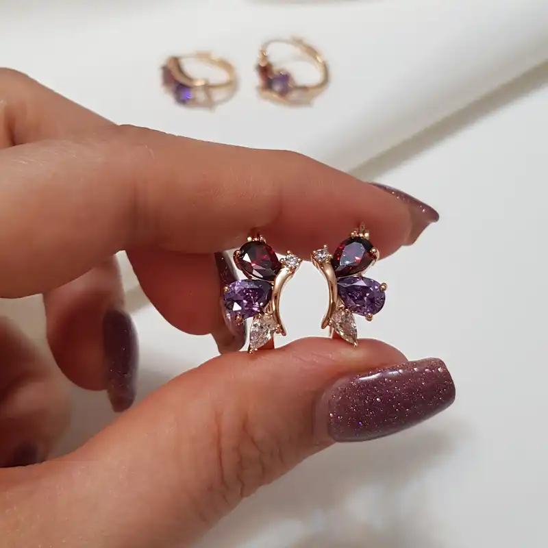 گوشواره زنانه ژوپینگ مدل پروانه نگین دار کد 225