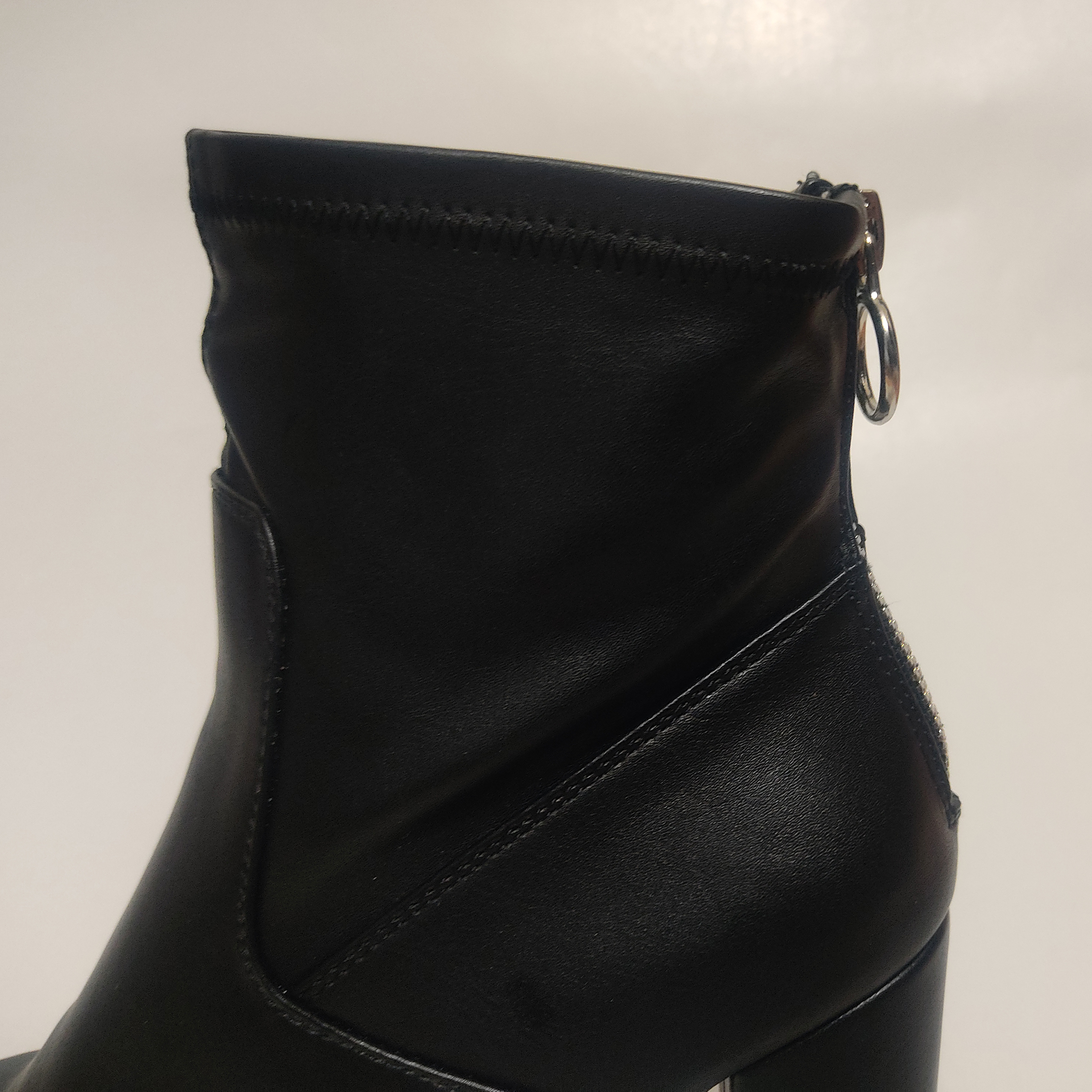 نیم بوت زنانه جاست فاب مدل ساده 514