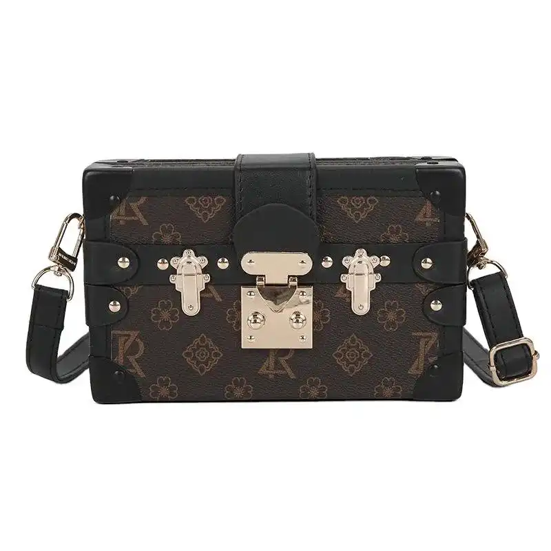 کیف دوشی زنانه مدل fd-27 طرح باکس