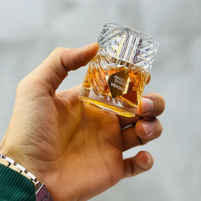 عکس شماره 3 : عطر جیبی ویکینگ مدل آنجلز شیر با رایحه گرم حجم 25 میلی لیتر