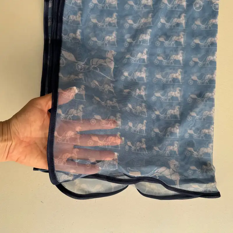 شال زنانه مدل توری تابستانی طرح کالسکه و اسب ریز