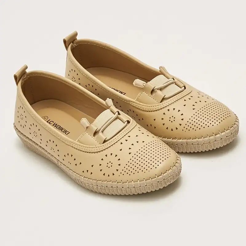 کفش روزمره زنانه ال سی وایکیکی مدل فول طبی کلاسیک