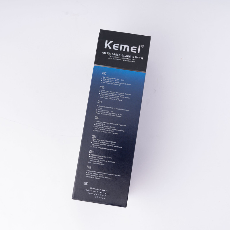 ماشین اصلاح موی سر و صورت کیمی مدل NEW km-5021 با تیغه استیل ضد زنگ، باتری 600 میلی‌آمپر، شارژ 60 دقیقه، زمان استفاده 90 دقیقه، توان 5 وات، اصلاح صفر زن و خط زن، همراه با 3 شانه سایز 1، 2 و 3 میلی‌متر