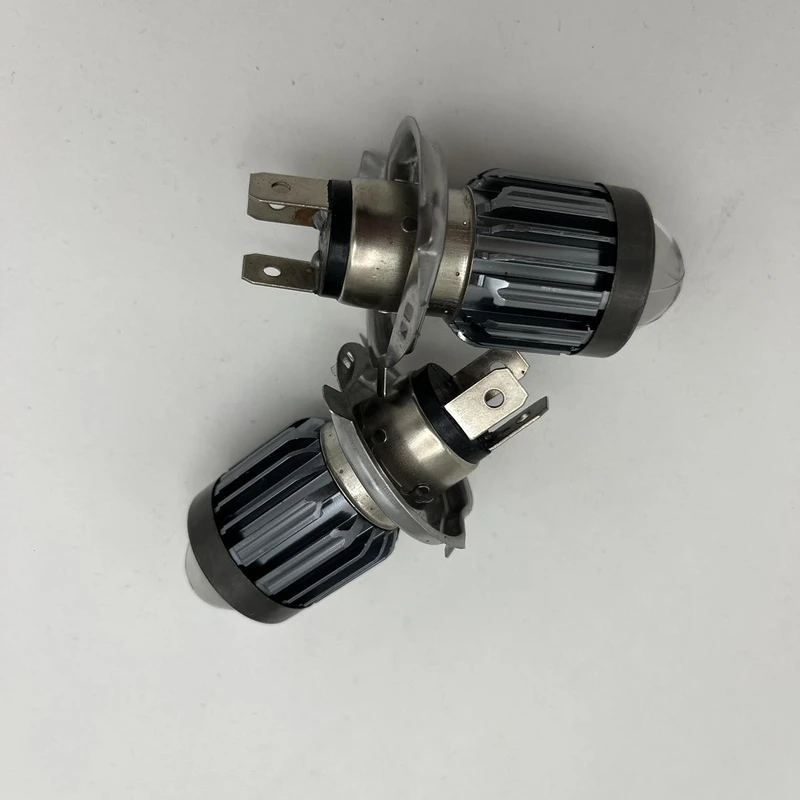 عکس شماره 15 : لامپ هدلایت موتور سیکلت مدل led-singl پایه h4