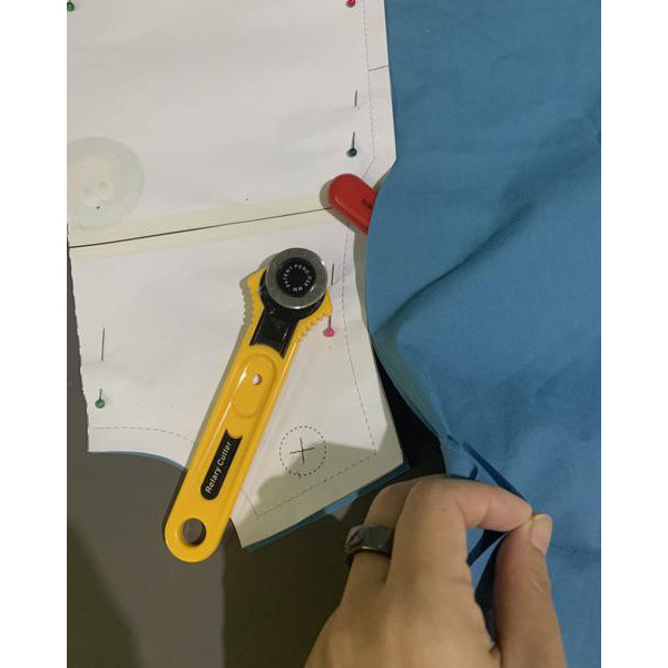 کاتر برش چرم مدل DAISHU به همراه 2 عدد تیغ