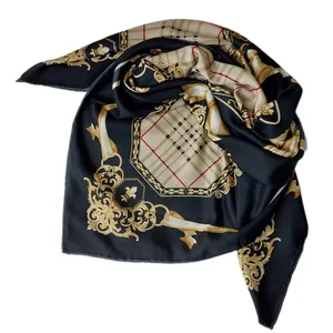 روسری زنانه مدل کوئین