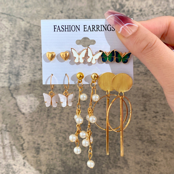 گوشواره دخترانه مدل آویز و پروانه مجموعه 6 عددی گوشواره دخترانه مدل آویز و پروانه مجموعه 6 عددی