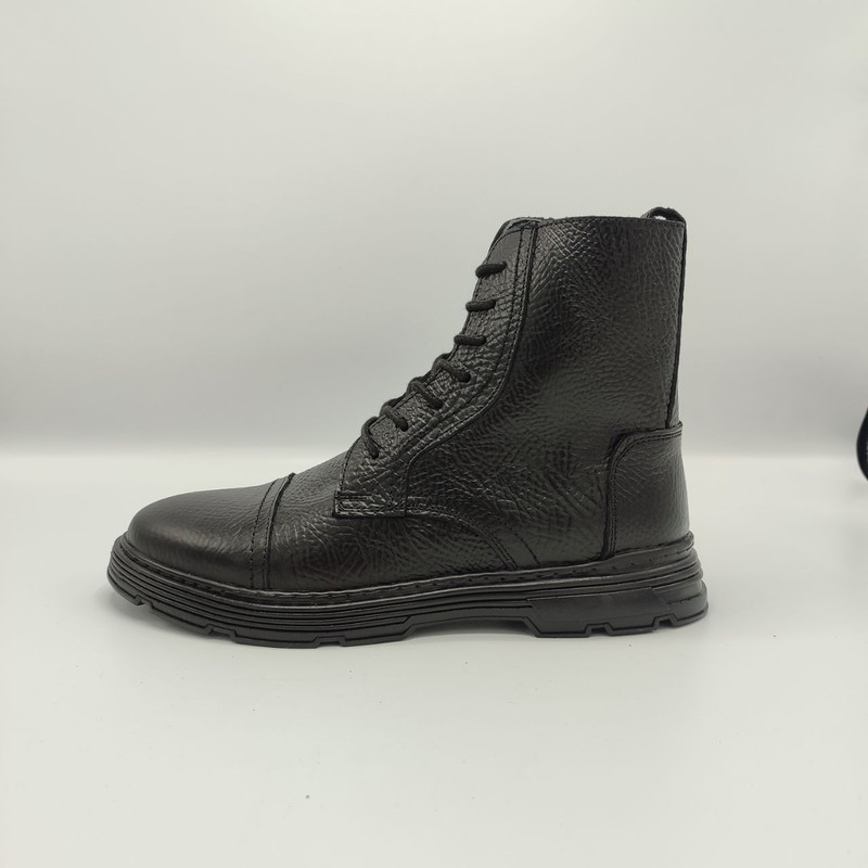 نیم بوت مردانه مدل چرم طبیعی پا کولز کد 8096