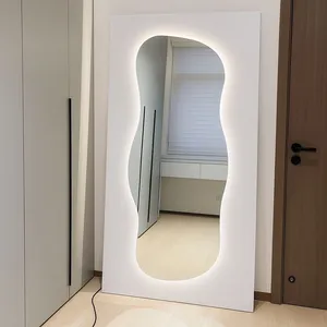 آینه قدی دیواری مدل دفرمه کد 170