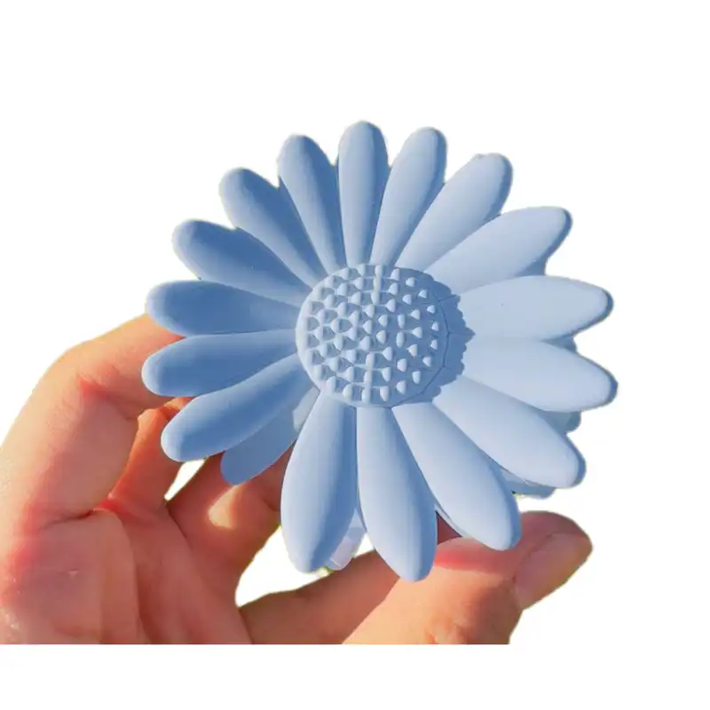 کلیپس مو زنانه مدل شمعی گل بابونه متوسط