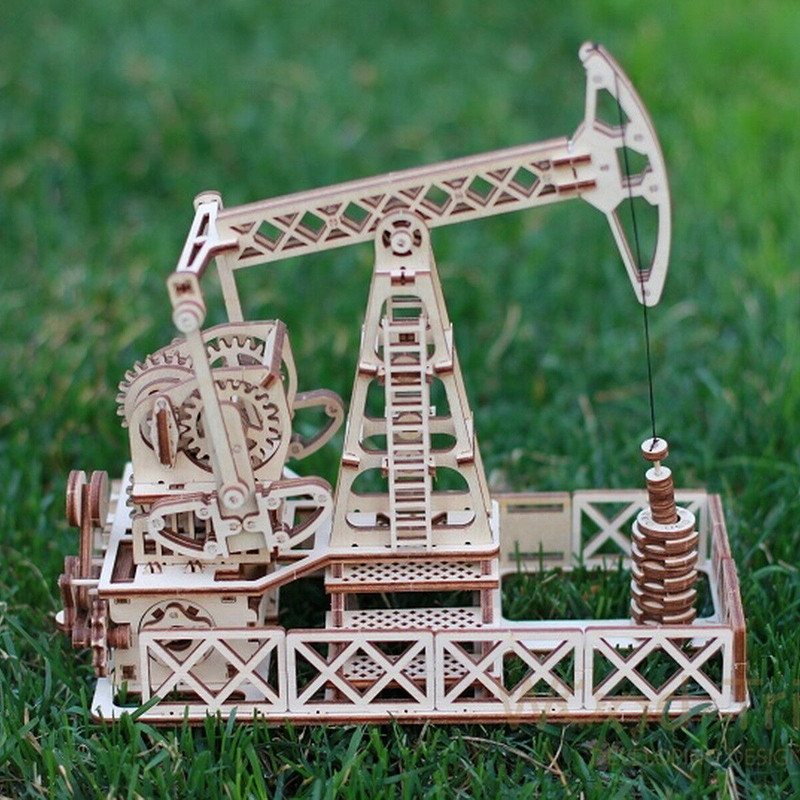 ساختنی مدل ماکت چوبی دکل نفت کد M118
