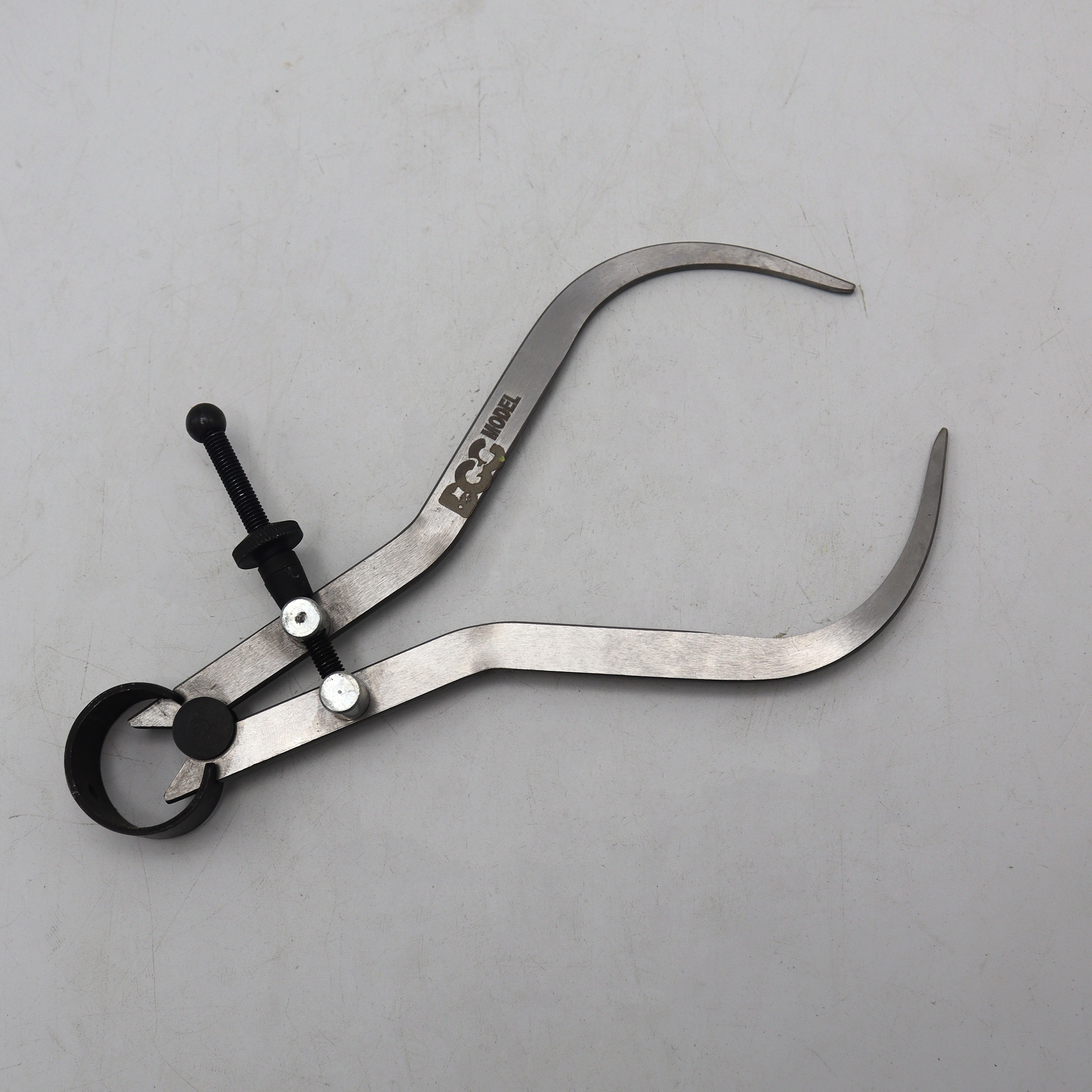 پرگار صنعتی خارج سنج مدل داگ کد YP-KHARE SANJ گستره 150 میلیمتر