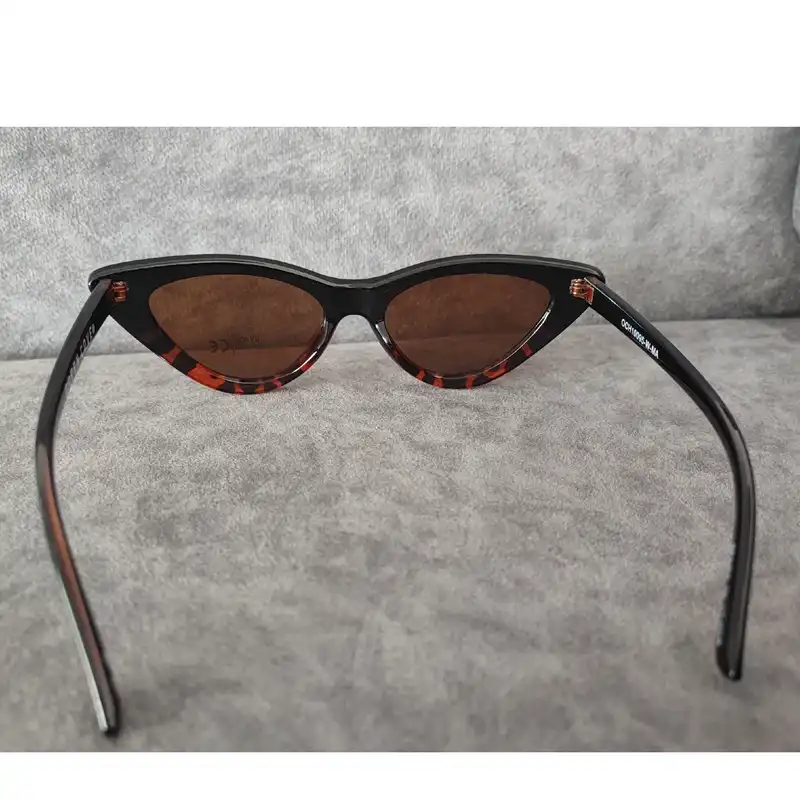 عینک آفتابی زنانه مدل گربه ای کائوچو پلنگی کد 099 UV400