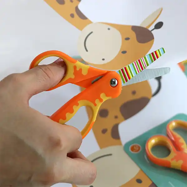 قیچی پنتر مدل RAINBOW