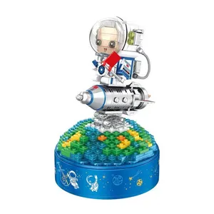 ساختنی پنلوس بریک مدل جعبه موسیقی چراغ دار فضانورد