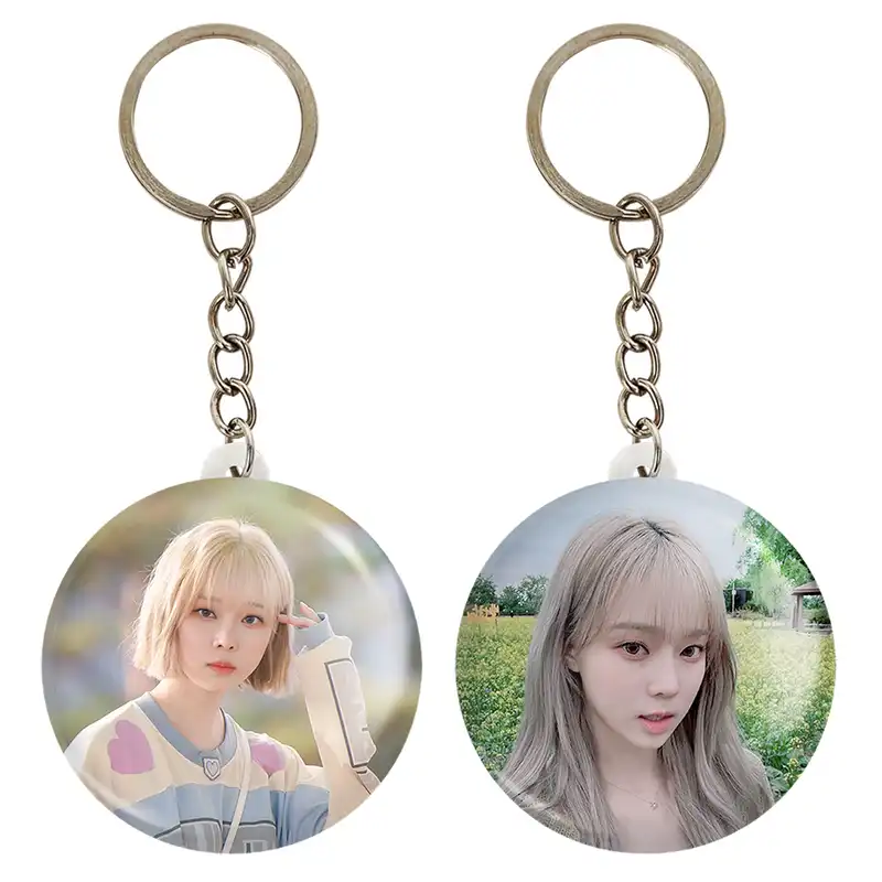 جاکلیدی خندالو مدل وینتر گروه آسپا Aespa کد 1974019739 مجموعه 2 عددی