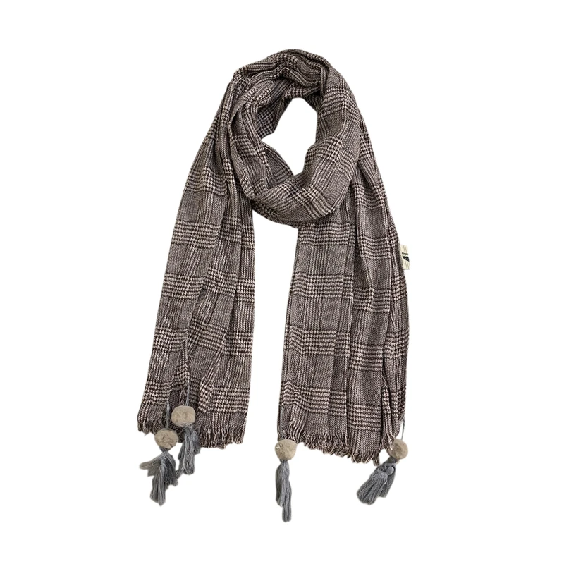 شال زنانه مدل پلیسه چهارخانه کد 007854