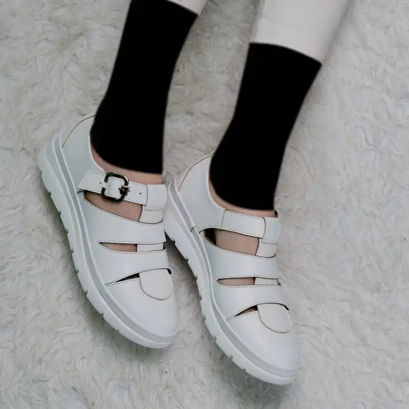 کفش روزمره زنانه مدل آیلین