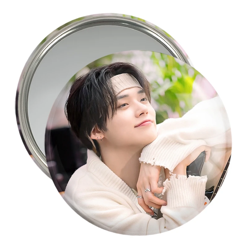 آینه جیبی خندالو مدل یونجون گروه تی اکس تی TXT  کد 19986