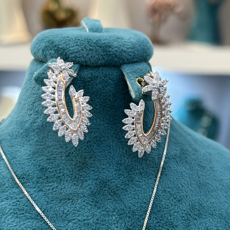 نیم ست نقره زنانه مدل  جواهری مزین به نگین اتریشی 007