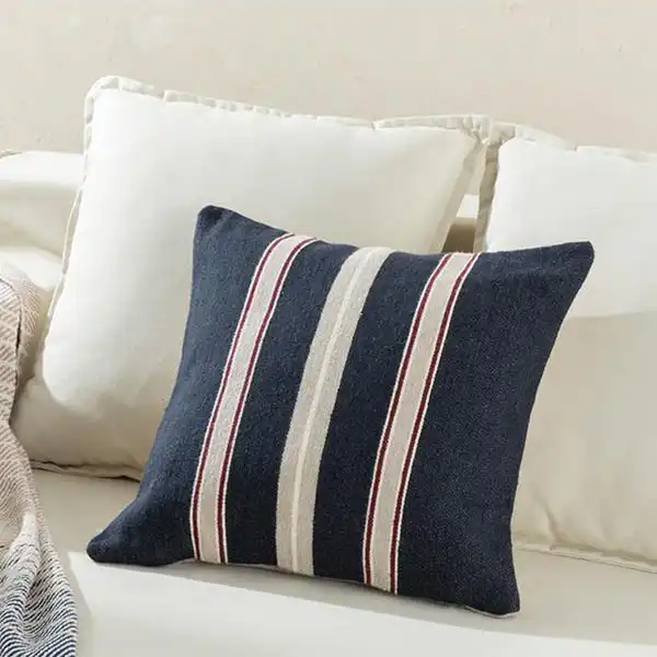 کاور کوسن انگلیش هوم مدل Philippa Dokuma