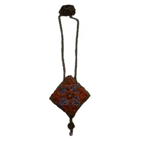گردنبند سوزن دوزی کد l3