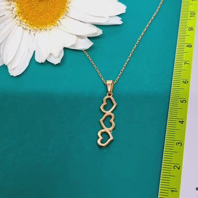 گردنبند طلا 18 عیار زنانه گالری یارطلا مدل سه قلب کد GL15