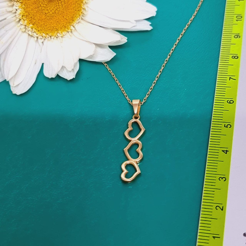 گردنبند طلا 18 عیار زنانه گالری یارطلا مدل سه قلب کد GL15 گردنبند طلا 18 عیار زنانه گالری یارطلا مدل سه قلب کد GL15