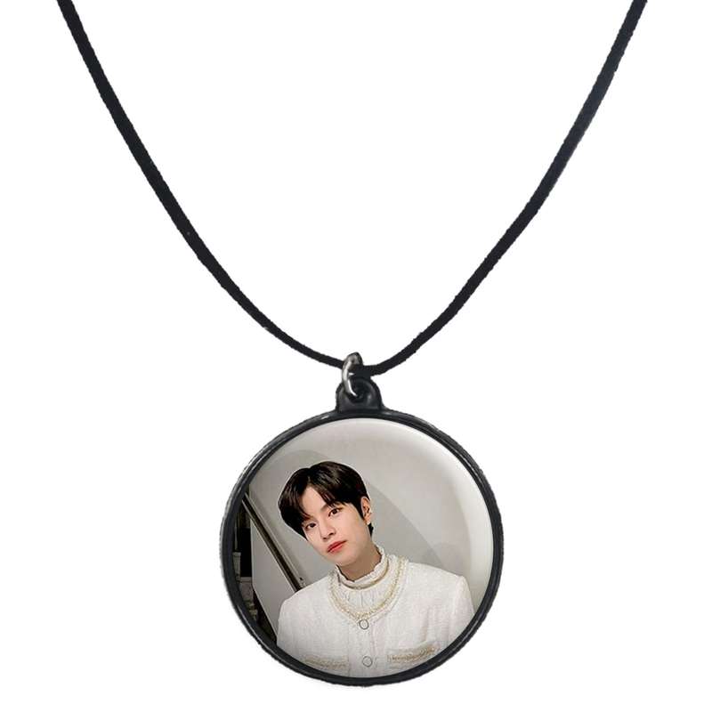 گردنبند پرمانه طرح straykids کد pmb.12269 مدل دو طرفه