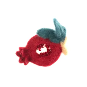 سنجاق سینه زنانه مدل یلدا 