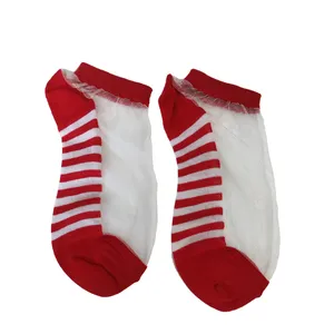 جوراب ساق کوتاه دخترانه مدل توت فرنگی