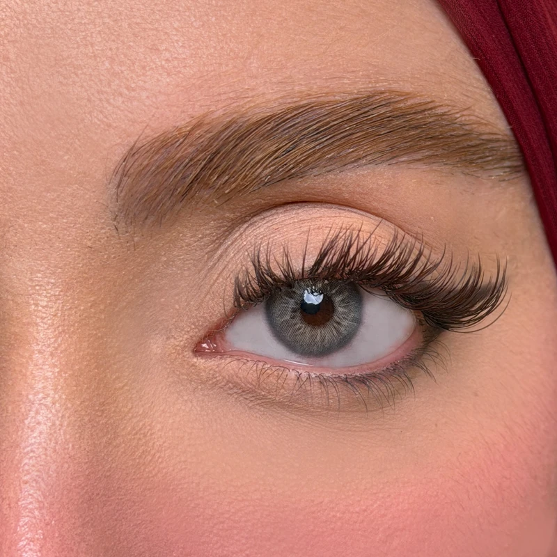 لنز چشم یونیک مدل MINK رنگ طوسی رگه ای با دور خاکستری