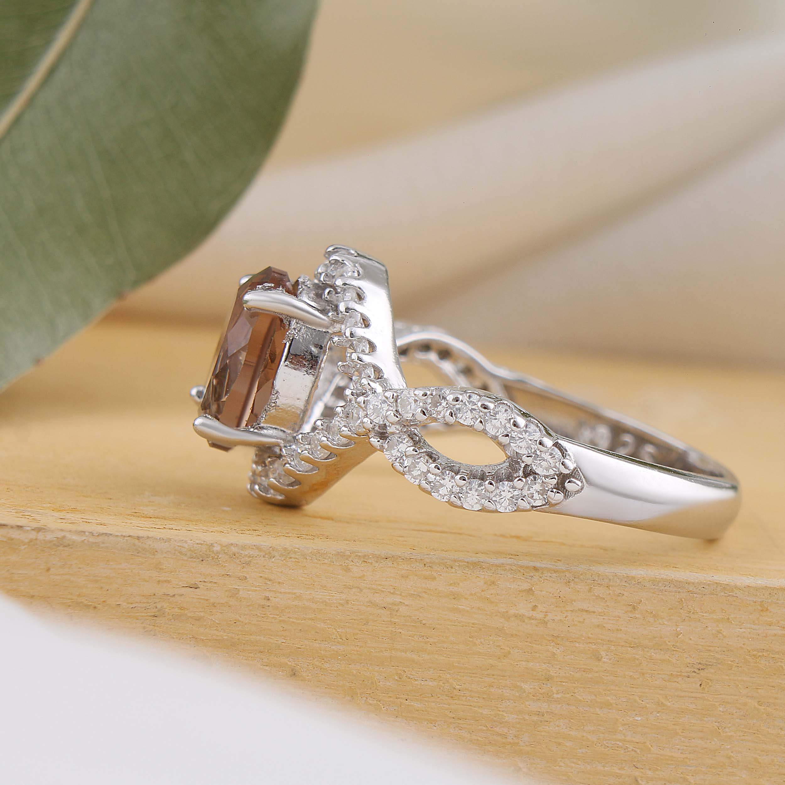 انگشتر نقره زنانه بازرگانی میلادی مدل سنگ الکساندریت نگین برلیان بدون ریزش آبکاری رادیوم کد AWR_1616 انگشتر نقره زنانه بازرگانی میلادی مدل سنگ الکساندریت نگین برلیان بدون ریزش آبکاری رادیوم کد AWR_1616