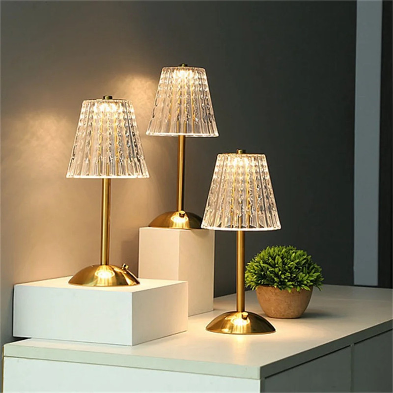 آباژور رومیزی بی ال مدل کارتل