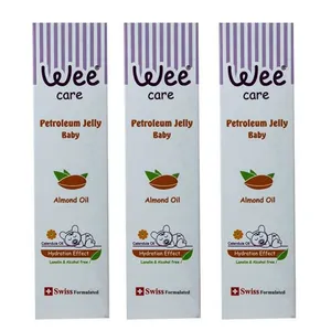 وازلین ژله‌ ای کودک وی کر مدل Almond Oil  بسته 3 عددی