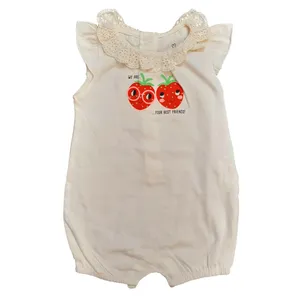 بادی آستین کوتاه نوزادی مدل 483 طرح توت فرنگی رنگ سفید