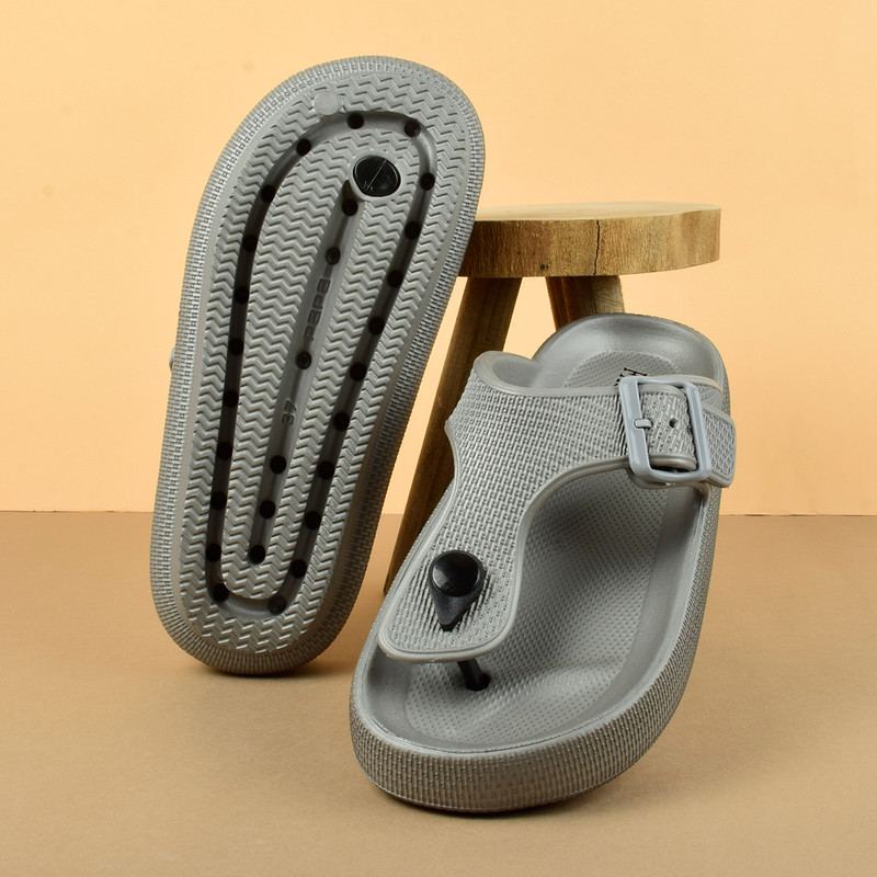 دمپایی لاانگشتی زنانه پاپا مدل دلوان سگکی SLV.2997