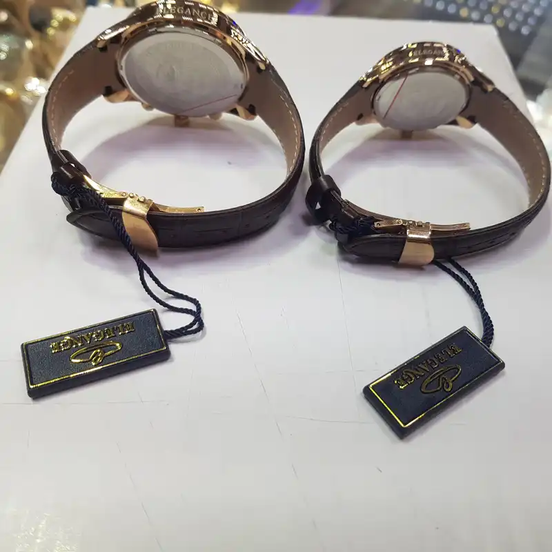 ست ساعت مچی عقربه ای زنانه و مردانه الگانس مدل بند چرمی 88se22el