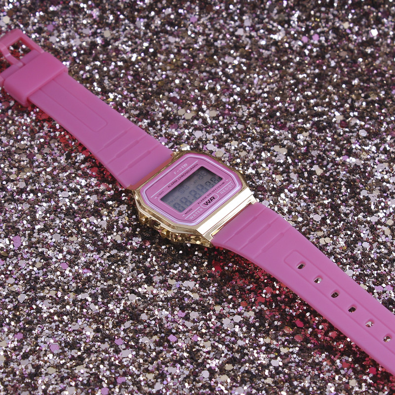 ساعت مچی دیجیتال مدل LE 16113 -SOO-T ساعت مچی دیجیتال مدل LE 16113 -SOO-T