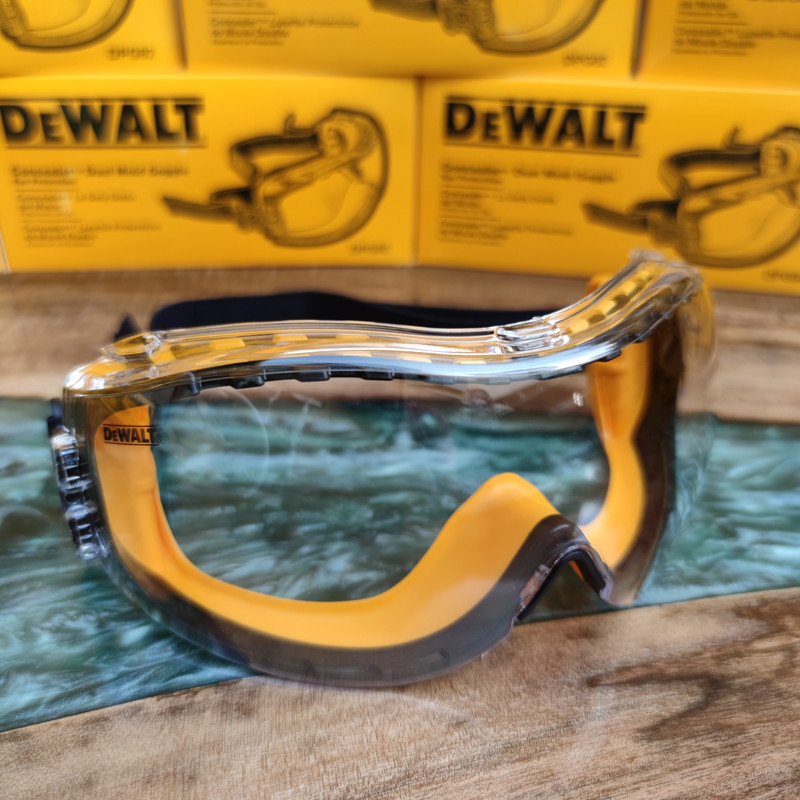عینک ایمنی دیوالت مدل DPG82-11 عینک ایمنی دیوالت مدل DPG82-11