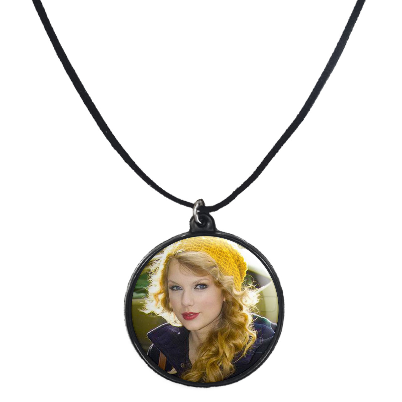 گردنبند پرمانه طرح تیلور سویفت کد pmb.2875 مدل دو طرفه