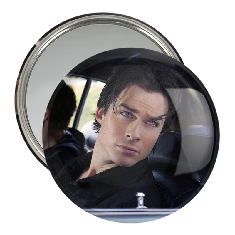 آینه جیبی خندالو مدل دیمون سالواتوره The Vampire Diaries  کد 23695