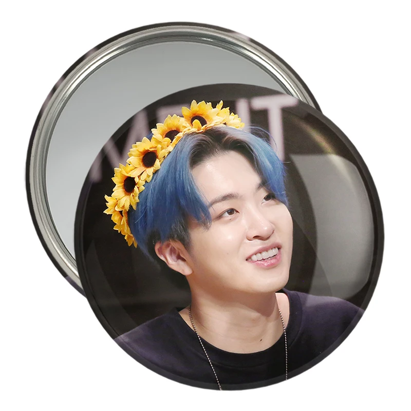 آینه جیبی خندالو مدل یونگجه گروه گات سون GOT7  کد 20999