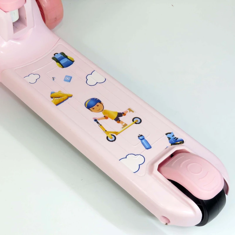 عکس شماره 3 : اسکوتر مدل خوک مهربان کد 1508