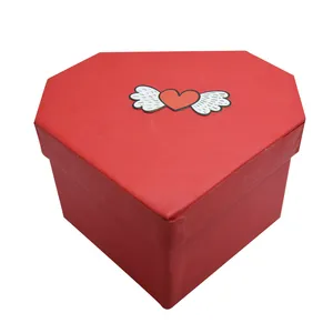 جعبه هدیه مدل قلب فرشته کد 1022