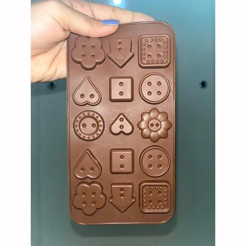 قالب شکلات مدل دکمه ای کد 0066