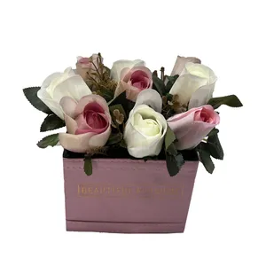 سبد گل مصنوعی مدل رز و لاله