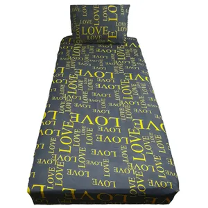 سرویس ملحفه مدل کشدار niki03.30 طرح لاو کد 90 یک نفره دو تکه