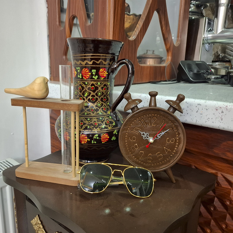 ساعت رومیزی مدل گردو