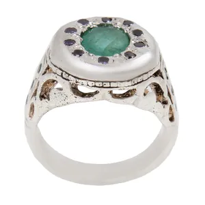 انگشتر نقره مردانه بازرگانی میلادی مدل  سنگ زمرد سیاه قلم کد AM_1894